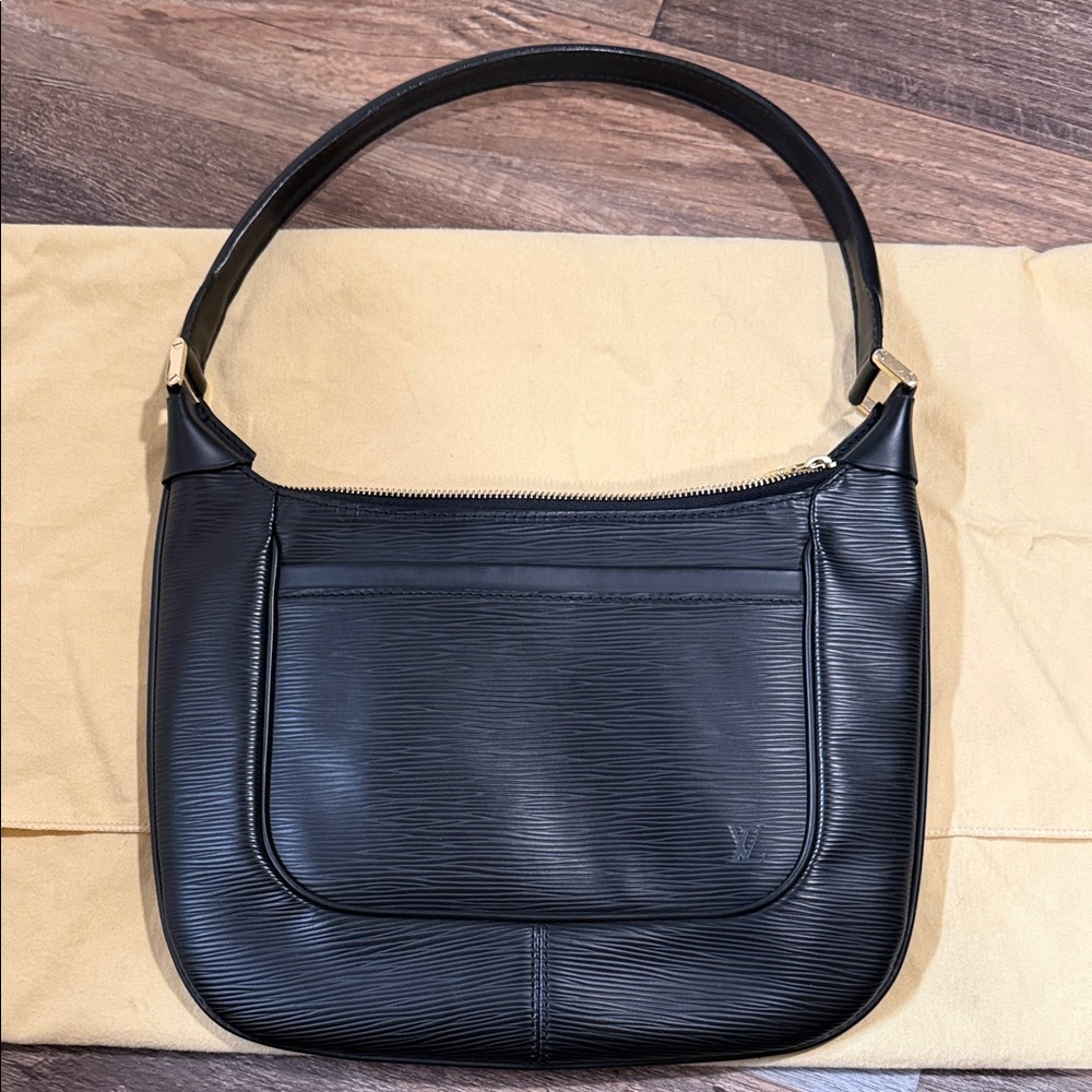 Louis Vuitton Black Epi Leather Matsy Shoulder Bag